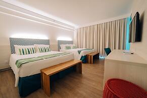 Hot Beach Resort