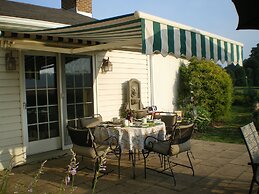 Red Cardinal Bed and Breakfast