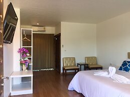 Phetcharat Grand Hotel Maesot