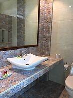 Phetcharat Grand Hotel Maesot