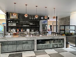 Phetcharat Grand Hotel Maesot