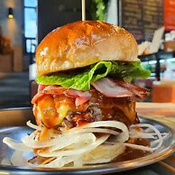 On The Stone Guesthouse 2 - Hostel