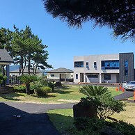 On The Stone Guesthouse 1 - Hostel