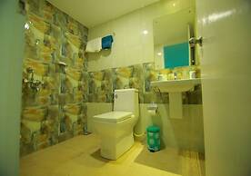 Mass Holidays Houseboat