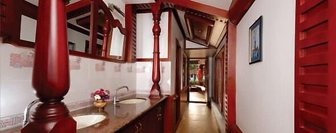 Mass Holidays Houseboat