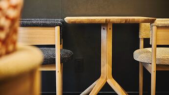 Garner Hotel Osaka Honmachi Midosuji by IHG