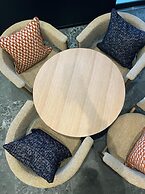 Garner Hotel Osaka Honmachi Midosuji by IHG