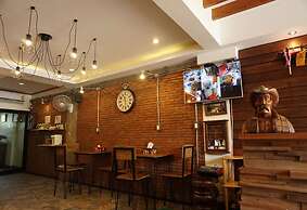 T2B Home - Adults Only - Hostel