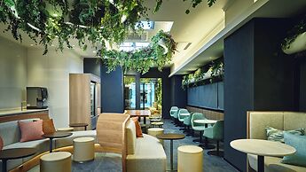 Garner Osaka Honmachi Kita Semba by IHG