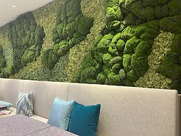 Garner Osaka Honmachi Kita Semba by IHG