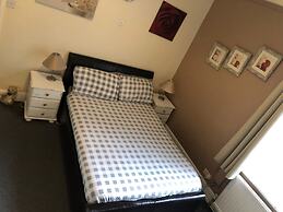 The little emily - Room only