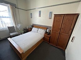 The little emily - Room only