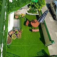 The little emily - Room only