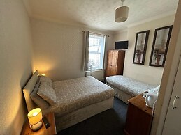 The little emily - Room only