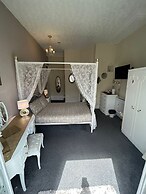 The little emily - Room only