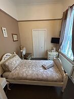 The little emily - Room only