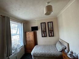 The little emily - Room only