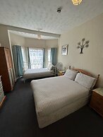 The little emily - Room only