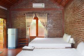 Van Long Family Homestay