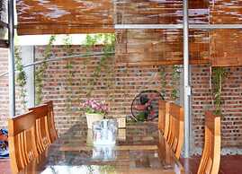 Van Long Family Homestay