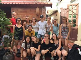 Van Long Family Homestay