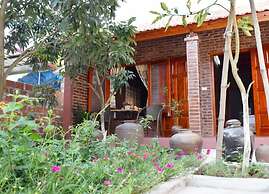 Van Long Family Homestay