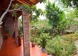 Van Long Family Homestay