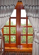 Van Long Family Homestay