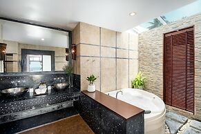 The Emerald Beach Villa 4