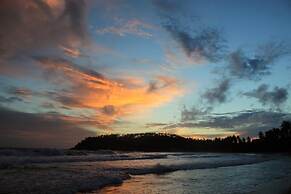 Wonderland Mirissa Lucky Guest Home