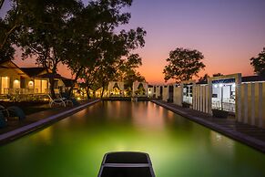 White woods Resort & Spa