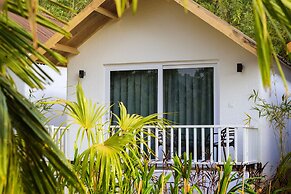 White woods Resort & Spa