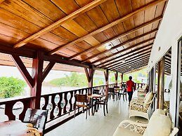 Veivaag Lodge