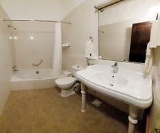 Hayat Zaman Hotel & Resort