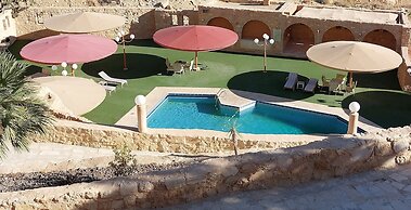 Hayat Zaman Hotel & Resort