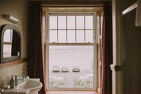 The Royal Valentia Hotel