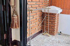 TJR BOUTIQUE HOTEL