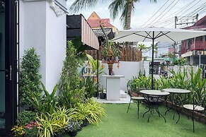 TJR BOUTIQUE HOTEL