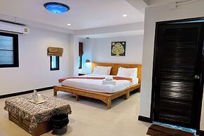 TJR BOUTIQUE HOTEL
