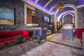 Paço do Bispo Boutique House