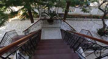 Margarita Apartments