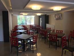 Tucacas Beach Hotel