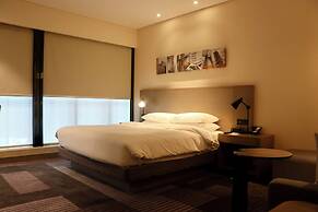Hyatt Place Shanghai Tianshan Plaza