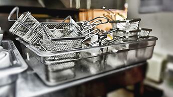 The Narrowboat At Weedon