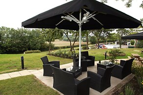 The Narrowboat At Weedon