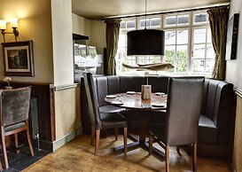 The Narrowboat At Weedon