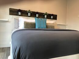 Watermark Waterfront Cottages