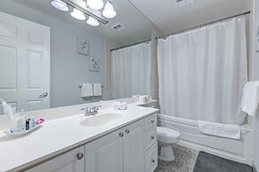 Pelicanstay at Square One Mall