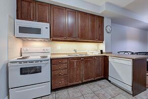 Pelicanstay at Square One Mall