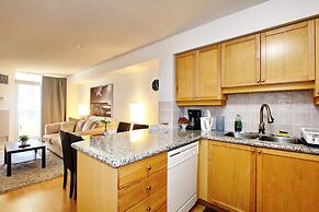 Pelicanstay at Yonge & Sheppard North York